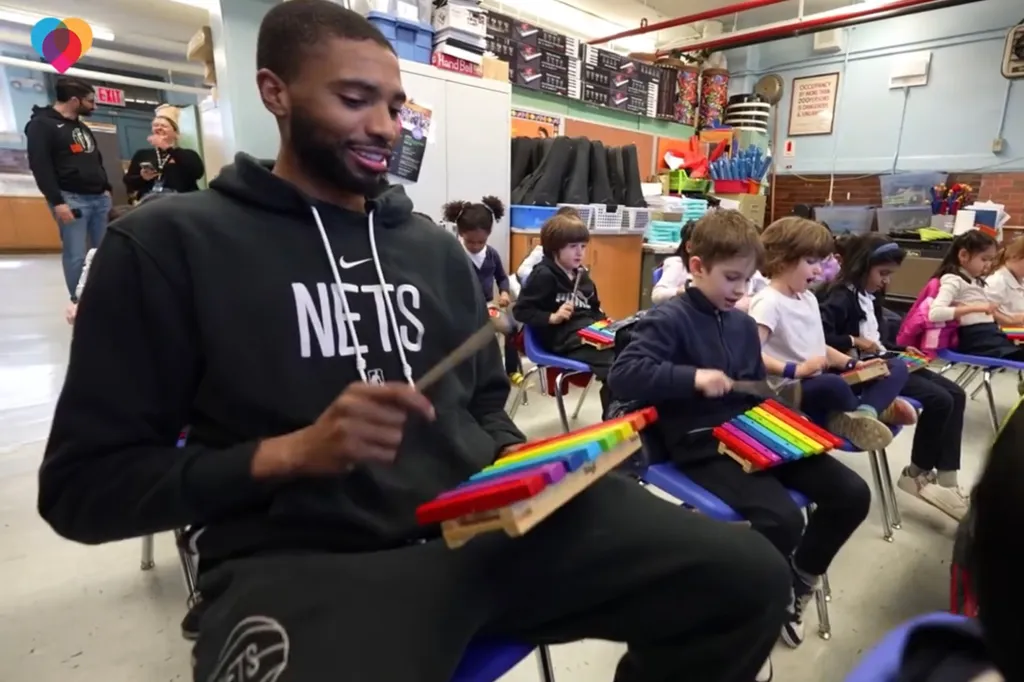 REPORT: Mikal Bridges teaches NYC school students for a day, and..